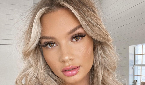 Alexa Collins InstaFitBio