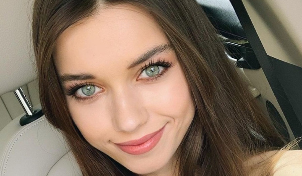 Afra Saracoglu InstaFitBio