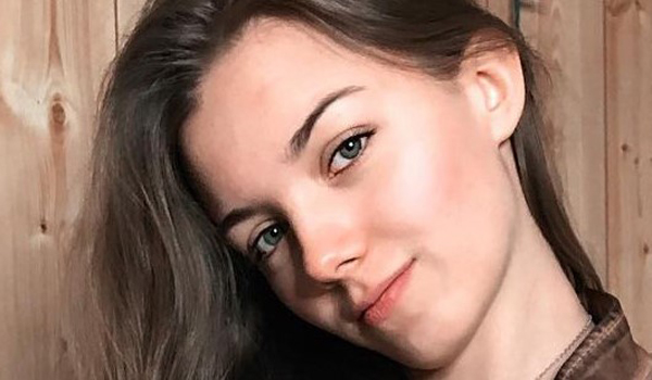 Alexes VanDusseldorp InstaFitBio