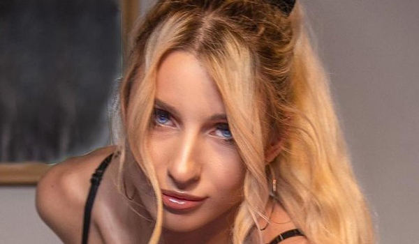 Keyti Wow InstaFitBio