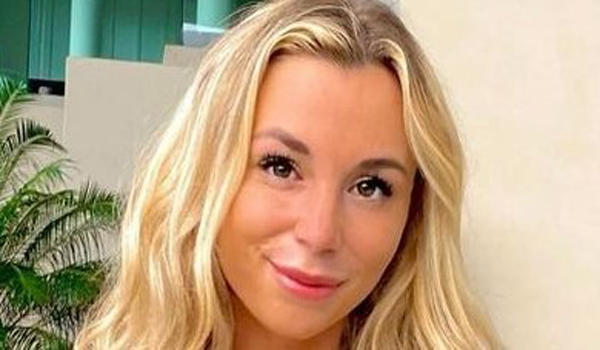 Ashley Schwartz InstaFitBio