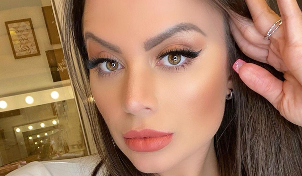 Victoria Villarim InstaFitBio