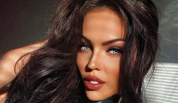 P.e.t.r.i.s.a InstaFitBio