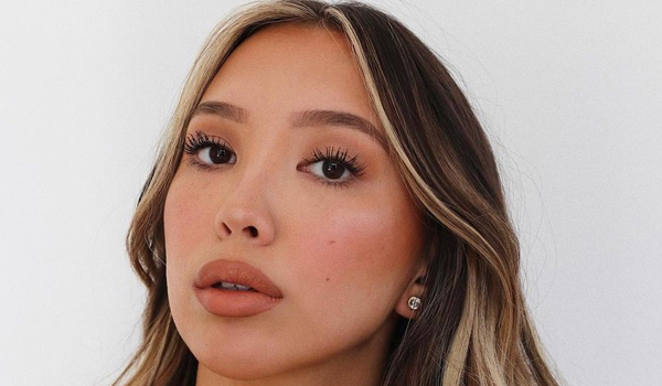 Adorable Caro InstaFitBio