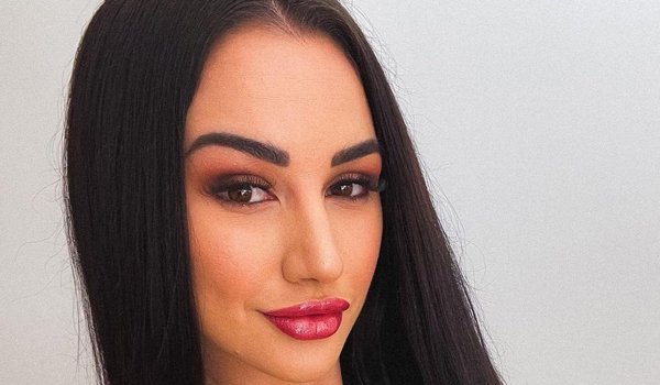 Alicia Van Wollingen InstaFitBio