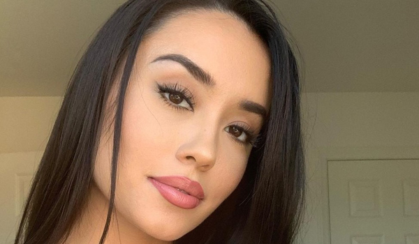 Andrea Bergeron InstaFitBio