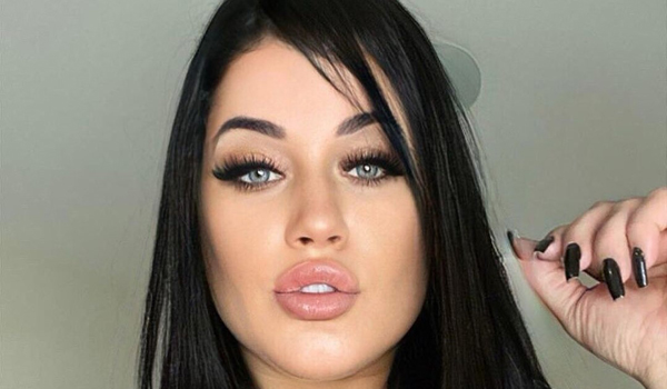 Camila Becker InstaFitBio