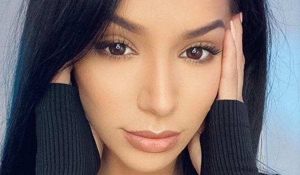 Chrissy Knox InstaFitBio