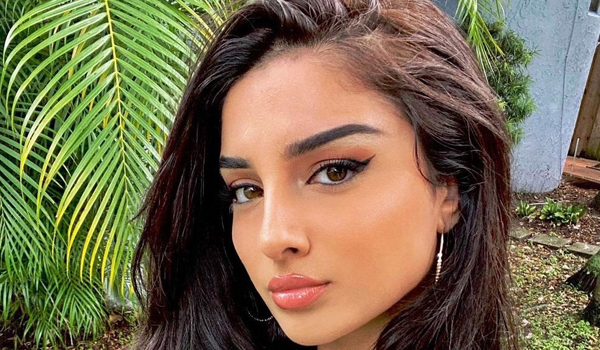 Hira Shayk InstaFitBio