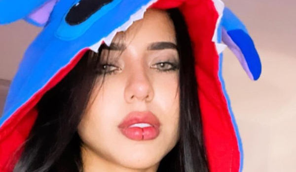 Alesa Kinky InstaFitBio