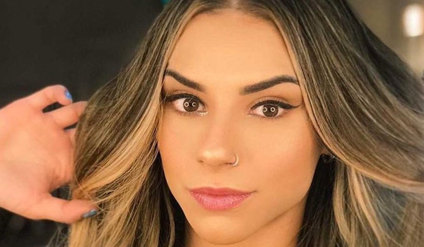 Caroline Sanches InstaFitBio