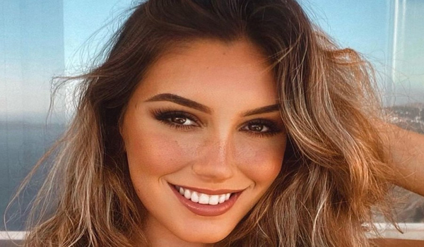 Elly Stark InstaFitBio