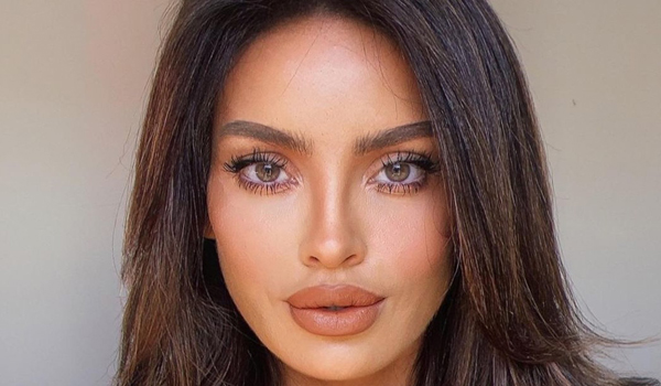 Sarah Stage InstaFitBio