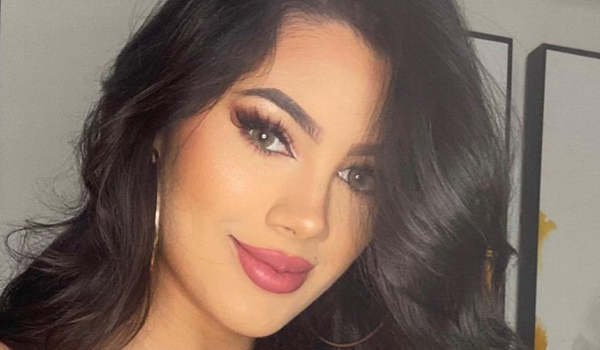 Vanessa Bedoya InstaFitBio