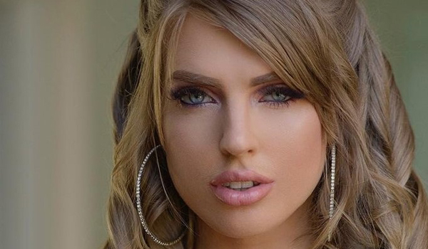 Jenny Marie InstaFitBio