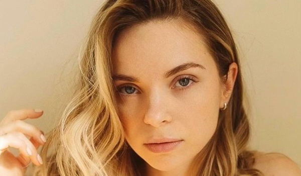 Jules Bond InstaFitBio