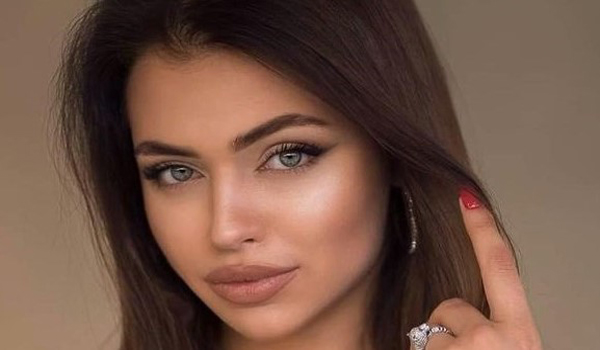 Nicole Nowak InstaFitBio