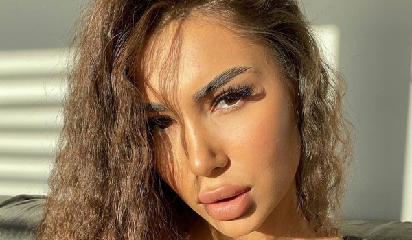 Ariana private8 InstaFitBio