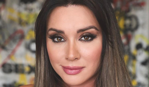 Juliana Salimeni InstaFitBio