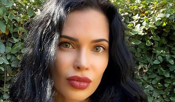 Miss Silke InstaFitBio