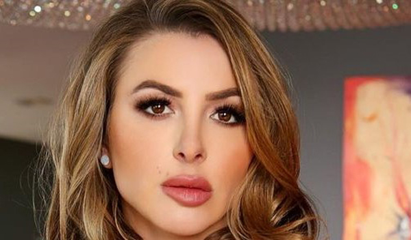 Erica Claire InstaFitBio