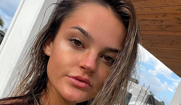 Hannah Hughes InstaFitBio