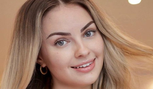 Julia Frohlich InstaFitBio