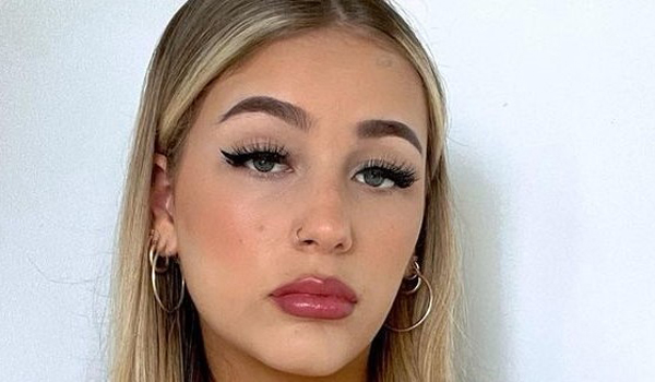 Lara Ledwidge InstaFitBio