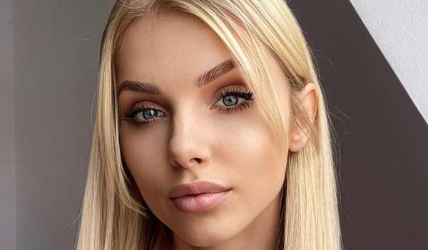 Angela Jurkowianiec InstaFitBio