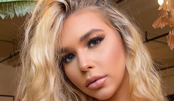 Lindsey Renee InstaFitBio