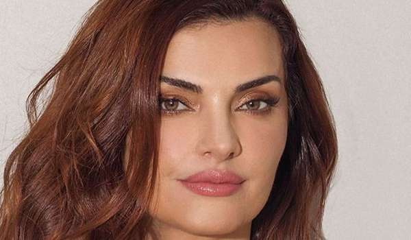 Mayana Neiva InstaFitBio