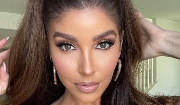 Melissa Molinaro InstaFitBio