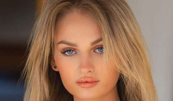 Domisiakoo InstaFitBio