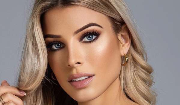 Elize Mol InstaFitBio