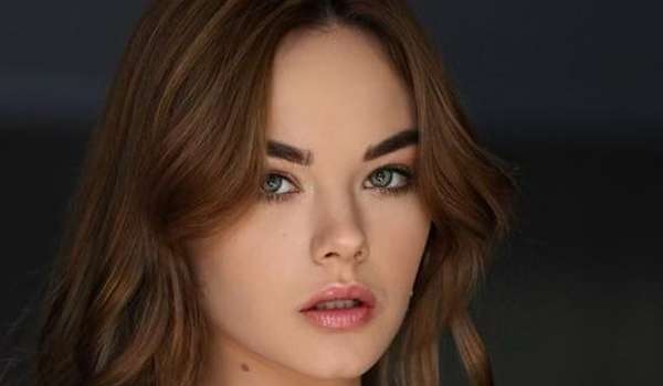 Emma Stoner InstaFitBio