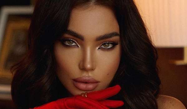 Iva Xhelili InstaFitBio