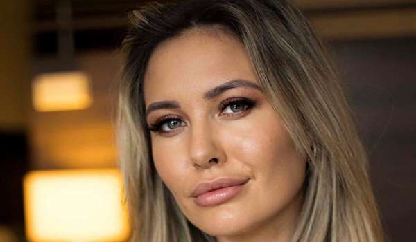 Kelly van der Minne InstaFitBio