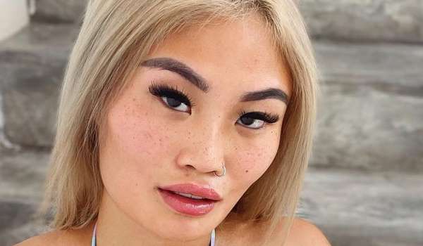 Lola Tessa InstaFitBio