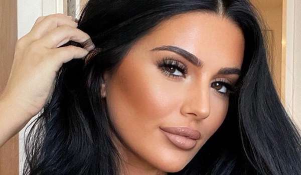 Rebecca Louisa Jarvis InstaFitBio