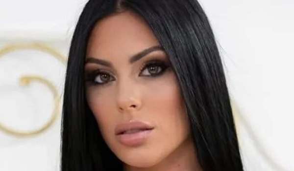 Sapphire Lapiedra InstaFitBio