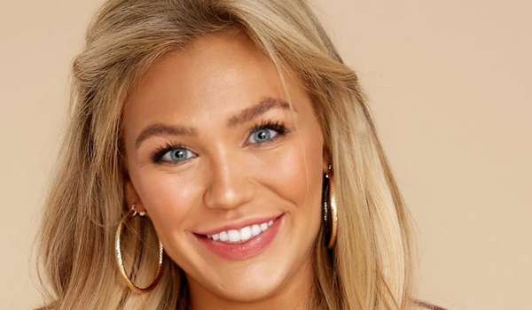 Victoria Peyton InstaFitBio