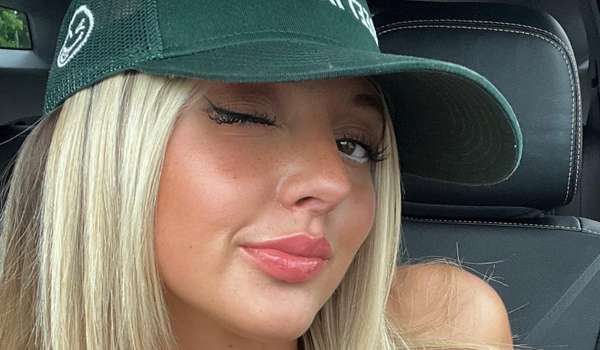 Taylor Rose Calicari InstaFitBio