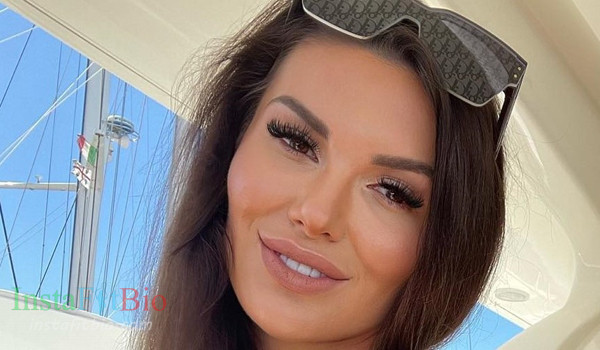 Andrea Kuoni InstaFitBio