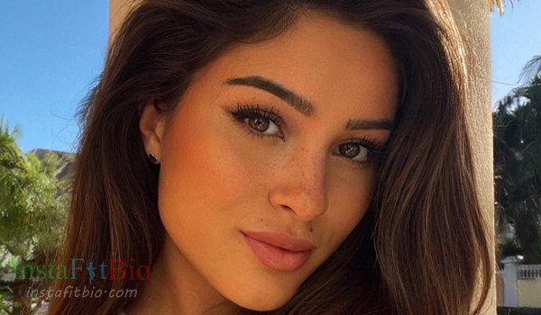 Julia Meck InstaFitBio