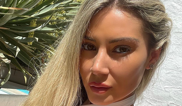 Laura Nube InstaFitBio