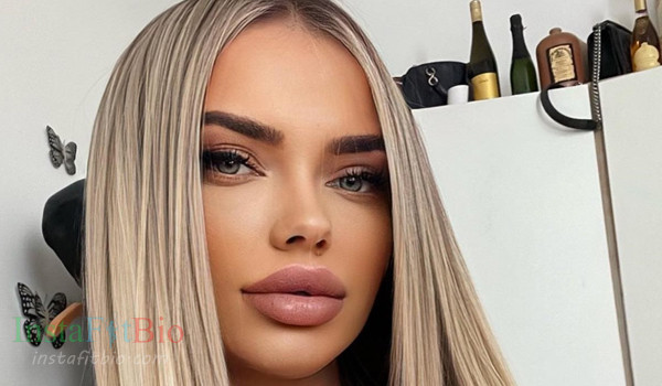 Lavinia Relaxx InstaFitBio