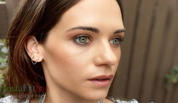 Lyndsy Fonseca InstaFitBio