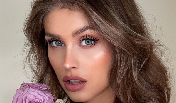 Nicole Artemis InstaFitBio