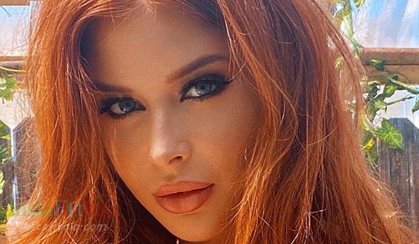 Renee Olstead InstaFitBio