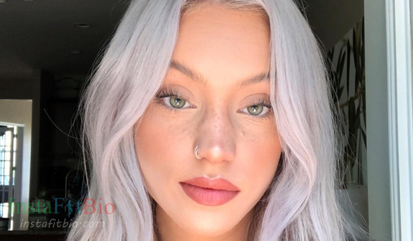 Riley Hubatka InstaFitBio